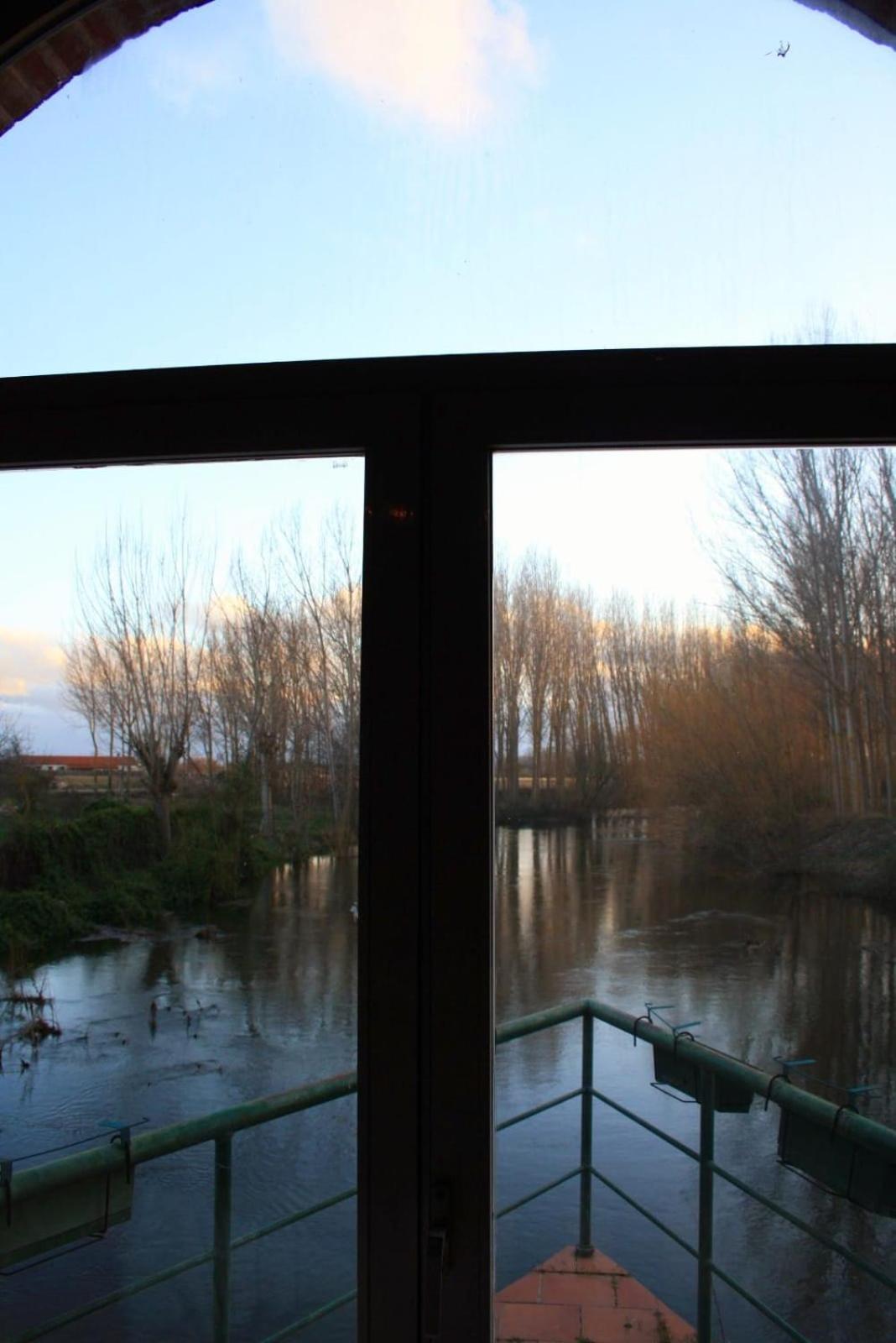 Complejo Oasis Beach Sobre El Rio Huerta  Eksteriør billede