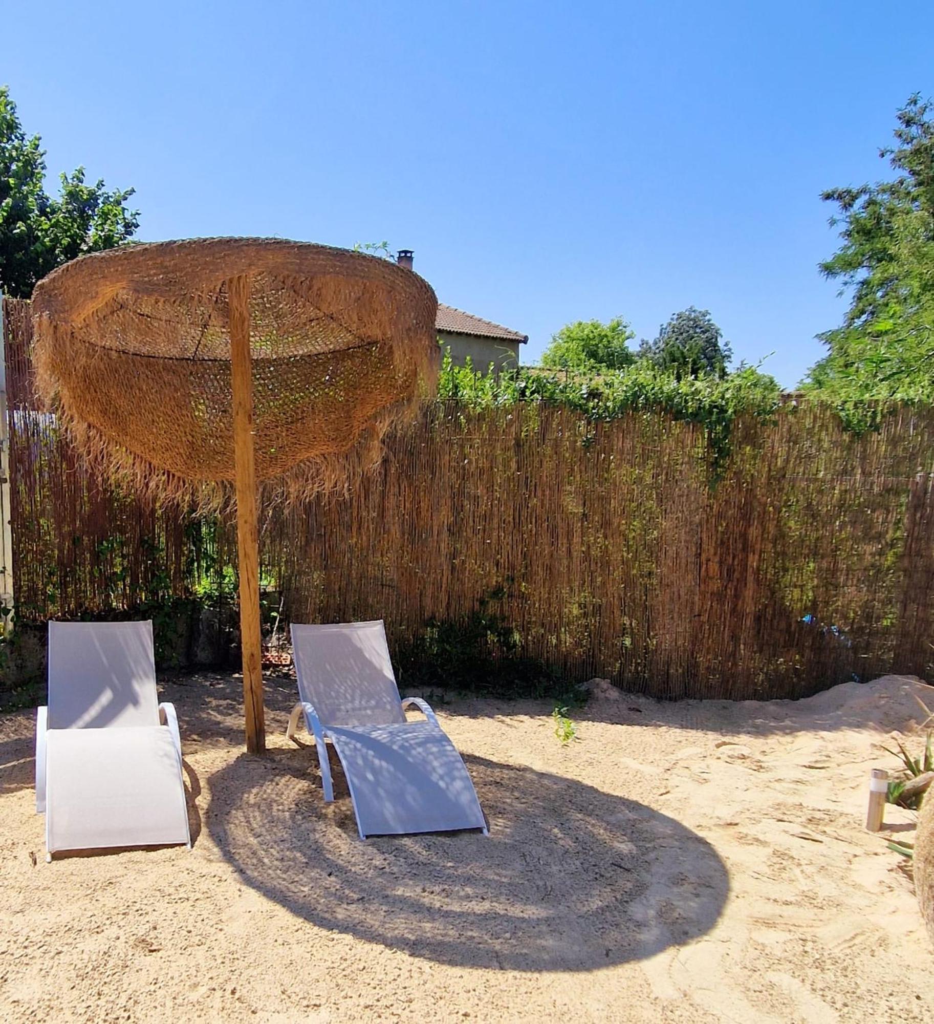 Complejo Oasis Beach Sobre El Rio Huerta  Eksteriør billede