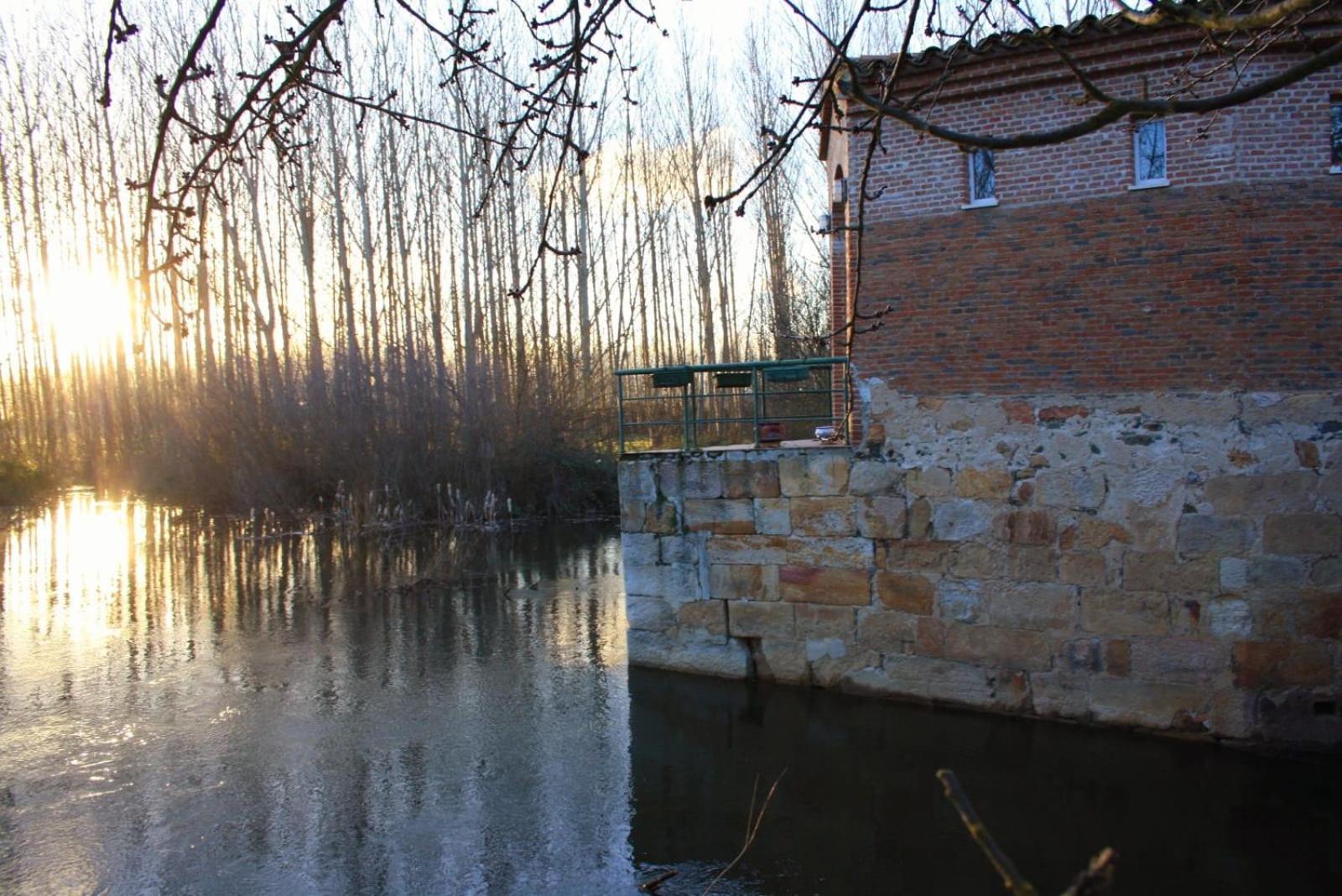 Complejo Oasis Beach Sobre El Rio Huerta  Eksteriør billede