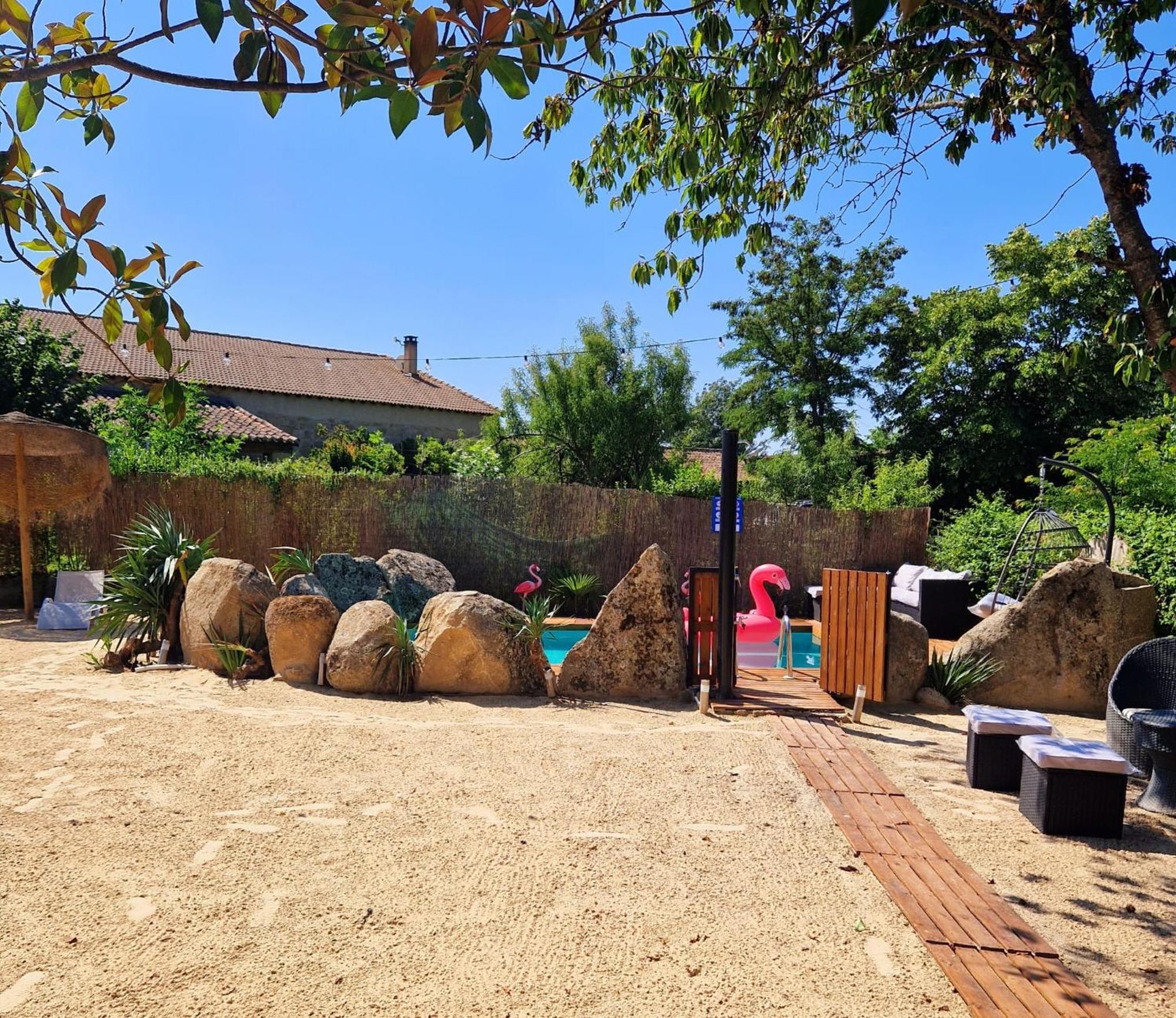 Complejo Oasis Beach Sobre El Rio Huerta  Eksteriør billede