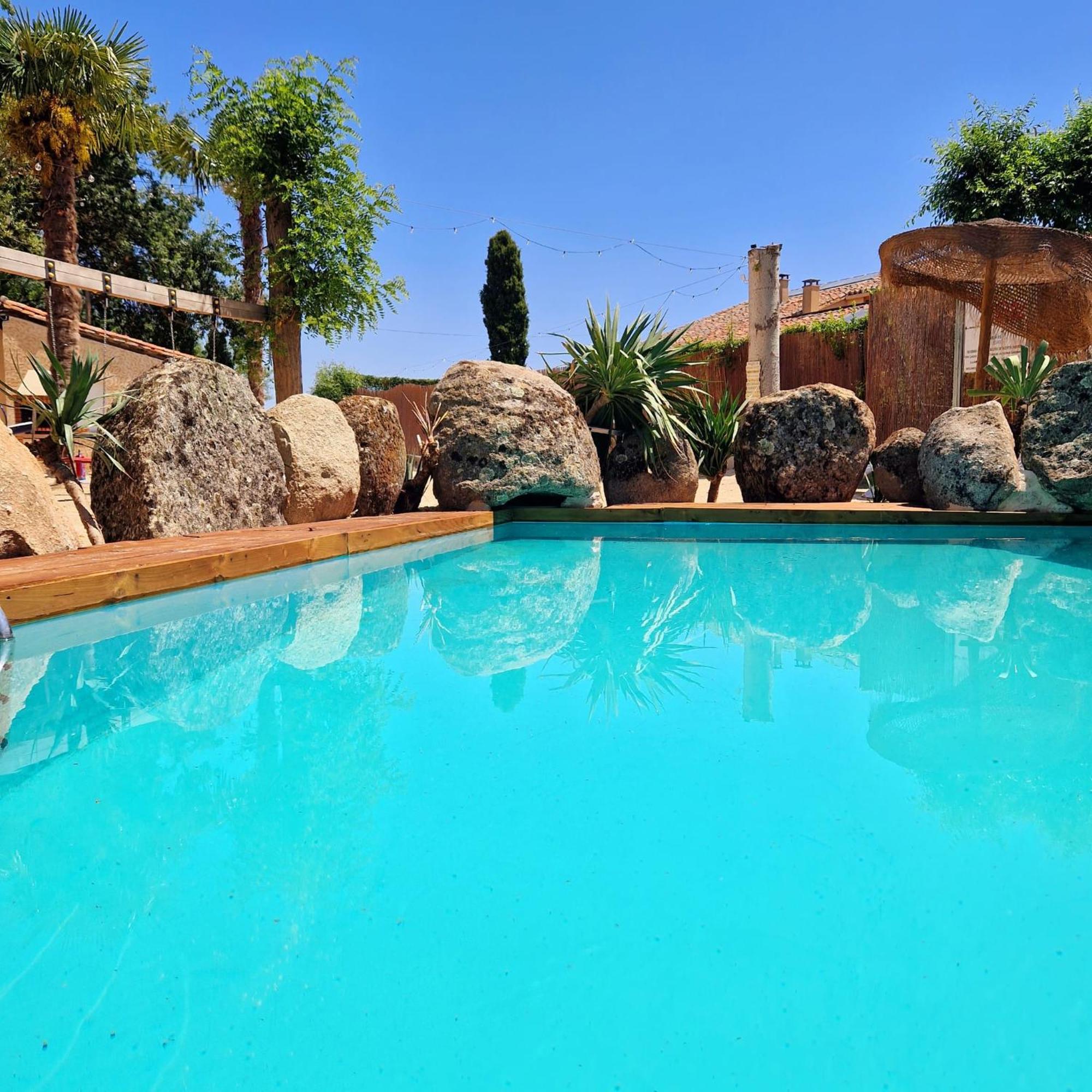 Complejo Oasis Beach Sobre El Rio Huerta  Eksteriør billede