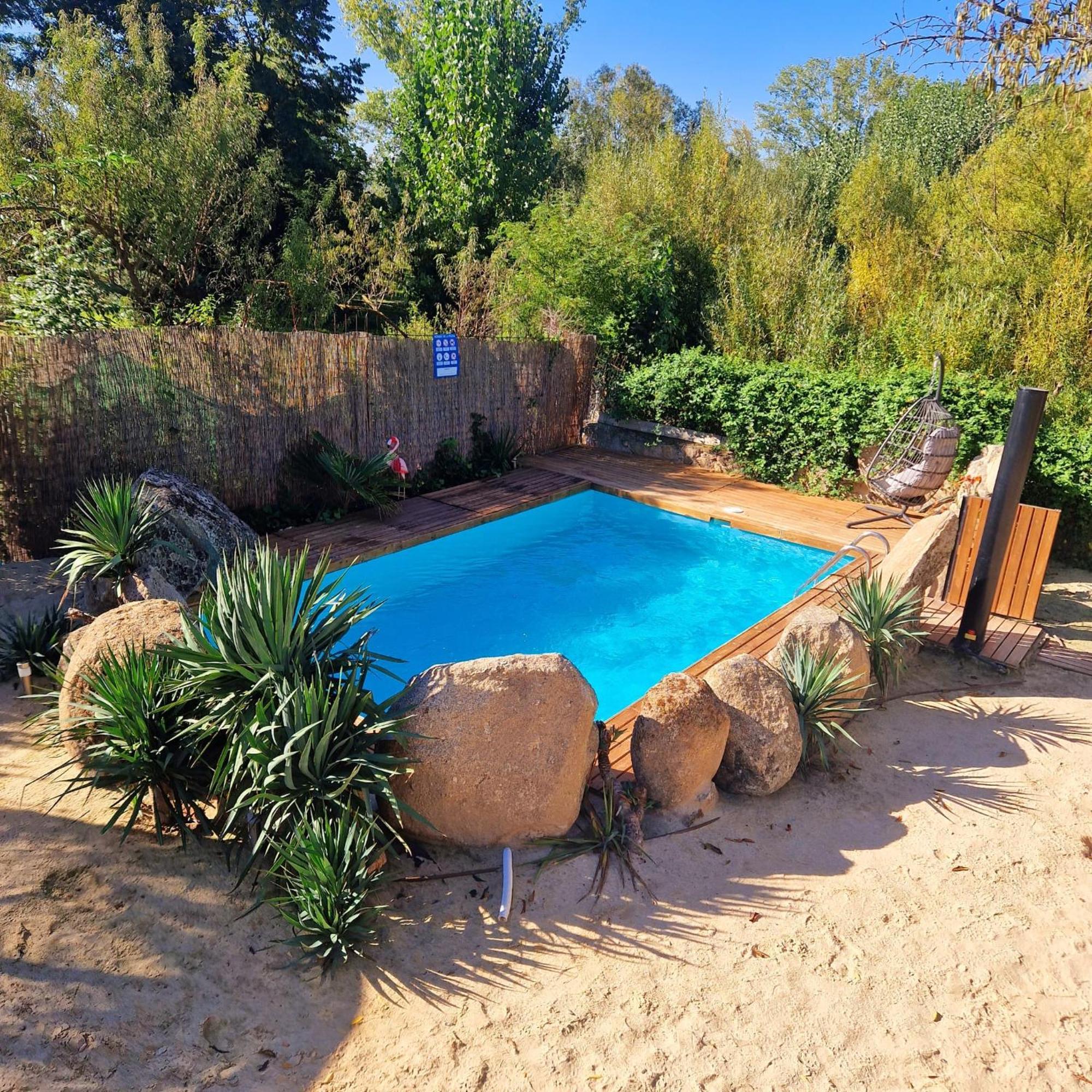 Complejo Oasis Beach Sobre El Rio Huerta  Eksteriør billede